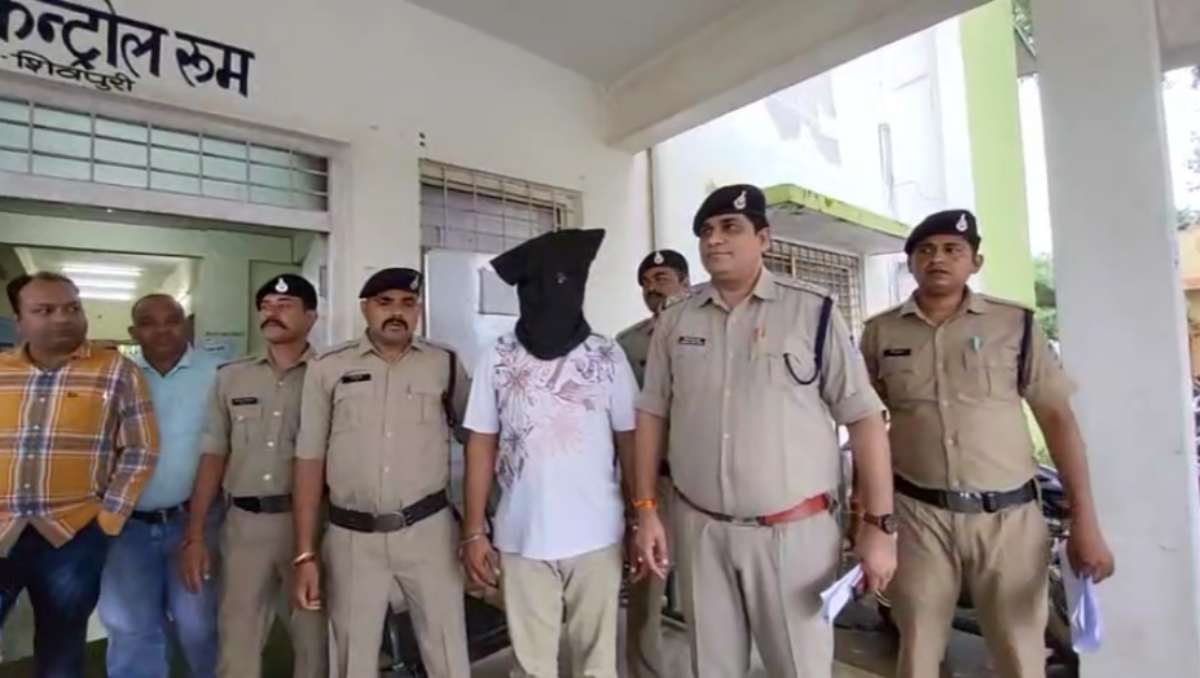 MP में पकड़ाई 6 करोड़ की ड्रग्स, टमाटर की आड़ में नेपाल से राजस्थान ले जा रहा था तस्कर, स्थानीय नेताओं से संरक्षण… 