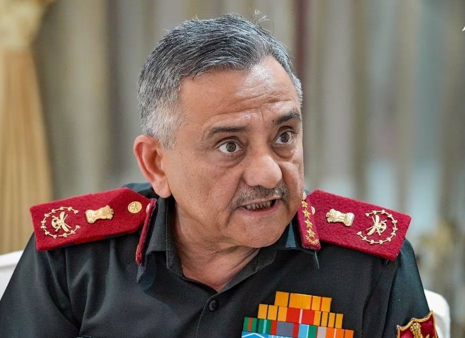 ‘चीन भारत के लिए सबसे बड़ी चुनौती और ये आगे भी रहेगी’, भारत के सीमा विवाद पर CDS अनिल चौहान का बड़ा बयान, 4 बड़े खतरे भी गिनाए