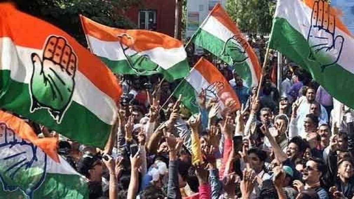 पटना में कांग्रेस का प्रदर्शन तेज, अडानी को जमीन देने और वोट चोरी के आरोपों को लेकर CM आवास का घेराव