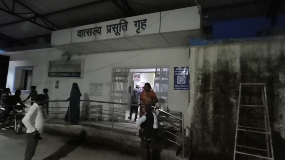 मानसिक विक्षिप्त महिला ने बच्चे को दिया जन्म, अस्पताल में मचा हड़कंप, प्रबंधन ने पुलिस को दी सूचना 