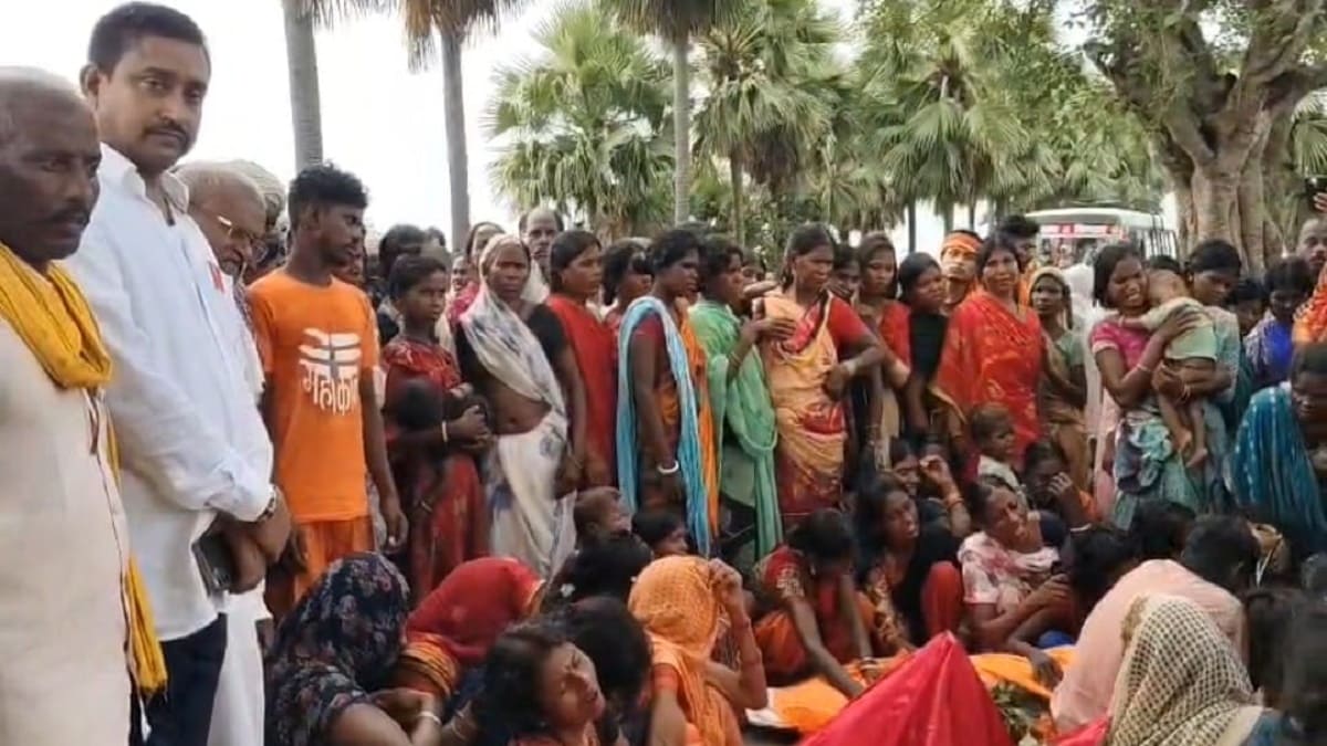 वंदे भारत एक्सप्रेस की चपेट में आने से 3 लोगों की मौत, पोस्टमार्टम के बाद पहुंचे शव, घर में मचा कोहराम