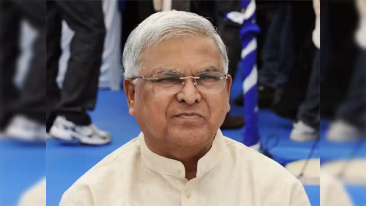राज्यपाल का BP चेक करते समय मशीन ने दिखाया Error, सिविल सर्जन पर गिर सकती है गाज, कारण बताओ नोटिस जारी