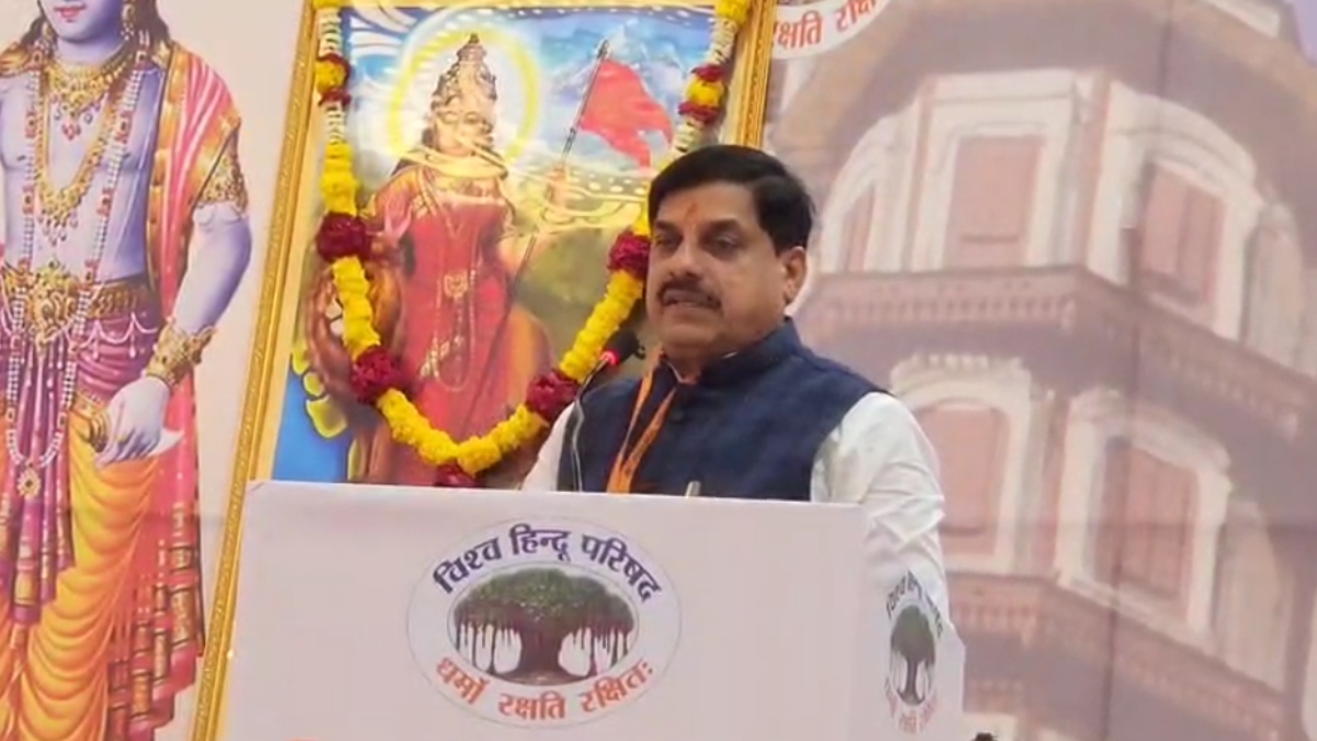इंदौर में VHP के कार्यक्रम में CM डॉ मोहन यादव का बड़ा बयान: कहा- “श्री राम की तरह श्री कृष्ण भी मुस्कुराएंगे”, कांग्रेस पर साधा निशाना 