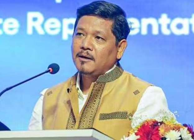 मेघालय में बड़ा सियासी हलचल : आठ मंत्रियों ने एक साथ दिया इस्तीफा ! राज्यपाल से मिले मुख्यमंत्री