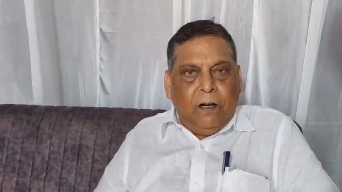 तेजस्वी बने राजनीतिक ज्योतिष, 12 सांसदों वाली जदयू को बता रहे तीसरी पार्टी, जदयू प्रवक्ता ने लगाया आरोप