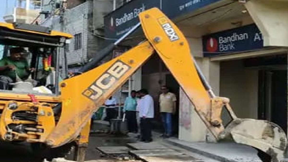 सहरसा में ROB निर्माण के लिए अतिक्रमण हटाने की मुहिम तेज, अब तक 155 अवैध निर्माण ढहाए गए