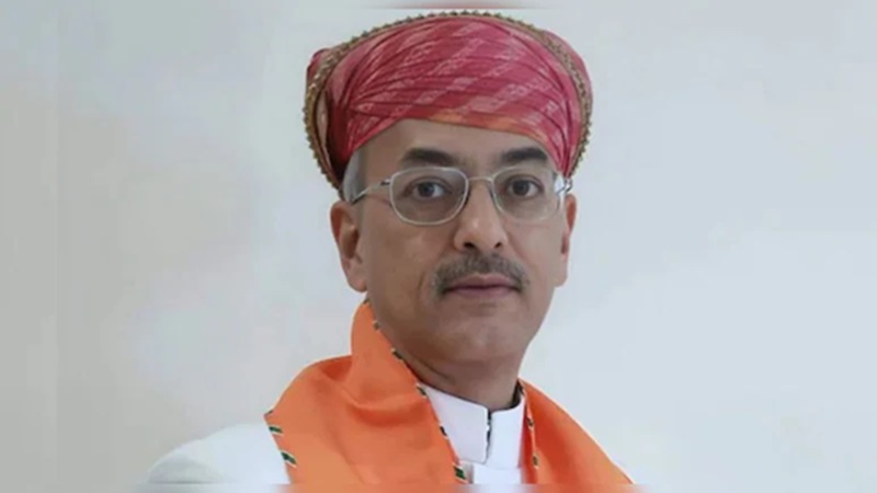 Rajasthan News: सुखाड़िया यूनिवर्सिटी की वीसी के बयान पर नाराज हुआ मेवाड़ का पूर्व राजपरिवार, विश्वराज सिंह ने कहा…