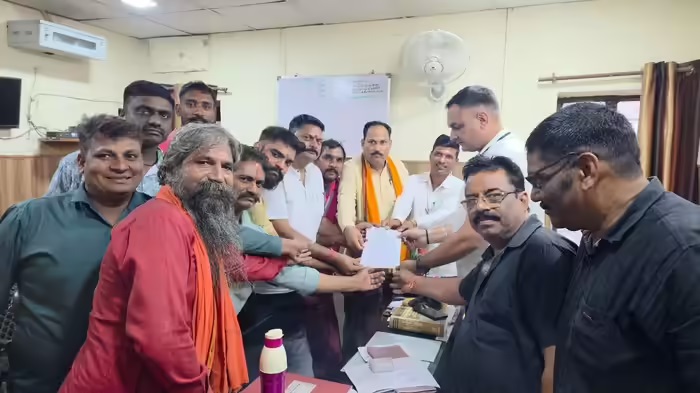 Rajasthan News: अलवर में धर्मांतरण का मामला; ईसाई मिशनरी हॉस्टल पर पुलिस की छापेमारी, दो गिरफ्तार