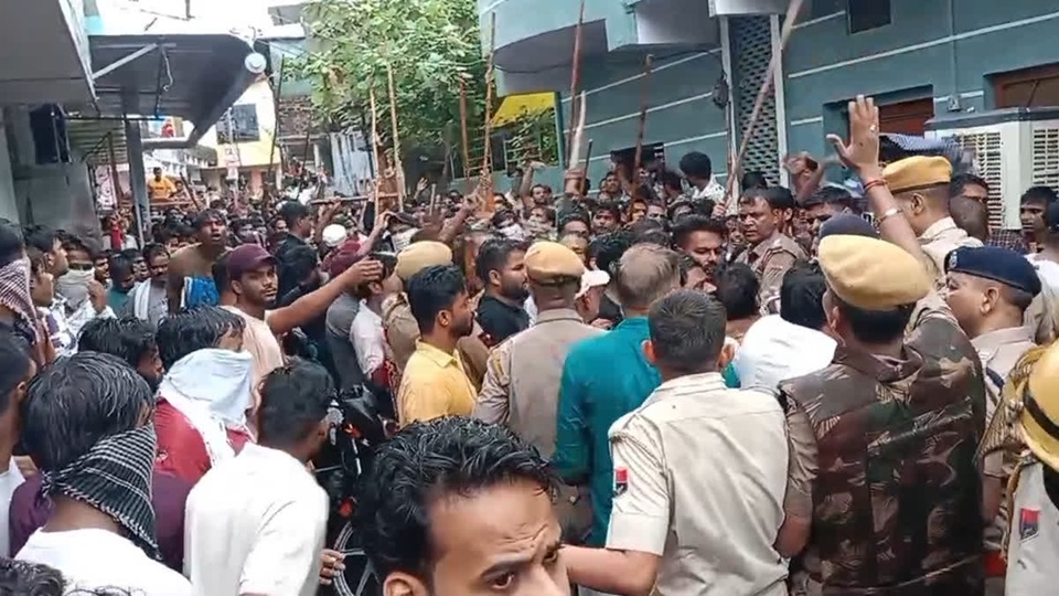 Rajasthan News: बारां में आरएसएस पथ संचलन विवाद; पुलिस पर हमला, आठ गिरफ्तार, कई घायल