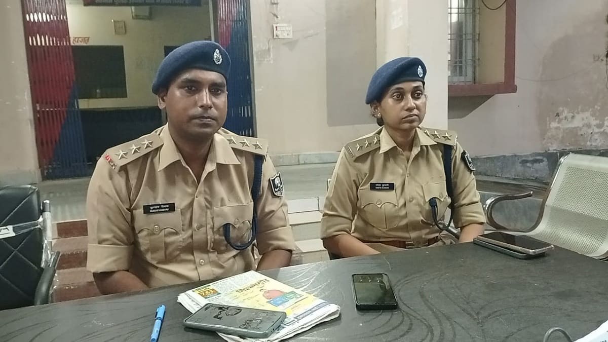 रोहतास में देह व्यापार का भंडाफोड़, चार थानों की पुलिस ने मारा एक साथ छापा, महिला और पुरुष गिरफ्तार