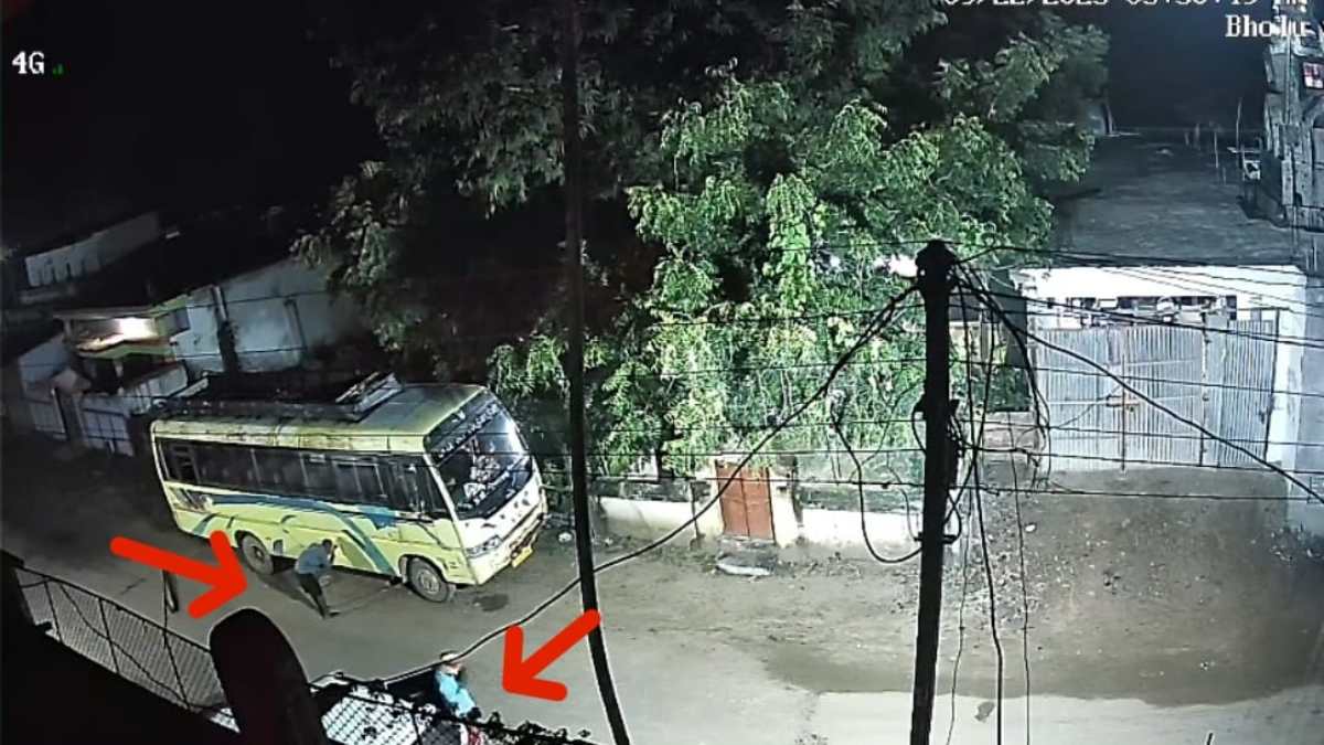 हाई प्रोफाइल चोर गैंग का कारनामा: लग्जरी कार से डीजल चोरी करने पहुंचे, बस मालिक ने बरसाए पत्थर