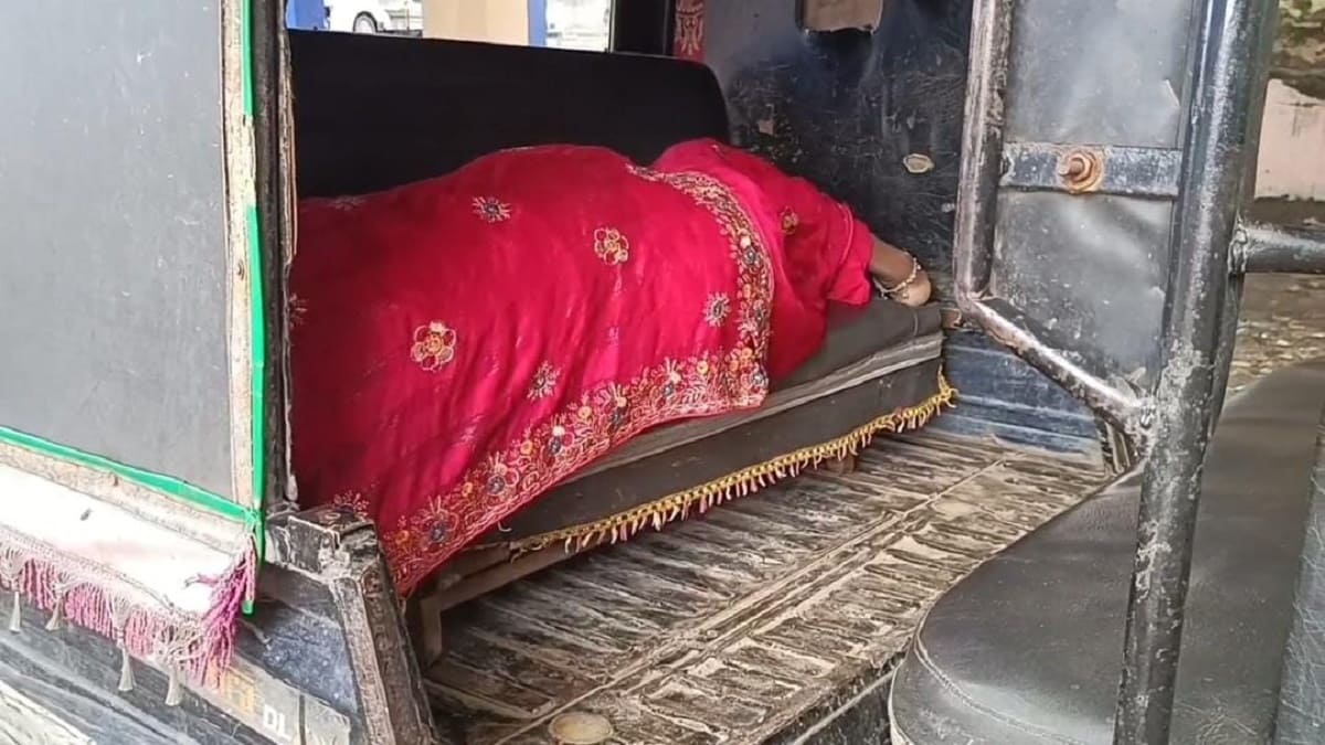 परिजनों ने सास और बड़ी बहू पर लगाया हत्या का आरोप, जमीन विवाद की वजह आई सामने