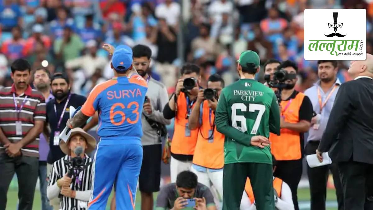 IND vs PAK Asia Cup 2025: न नज़रें मिलाईं और न मिलाया हाथ, टीम इंडिया के कप्तान सूर्या ने पाकिस्तानी कप्तान को फिर किया इग्नोर