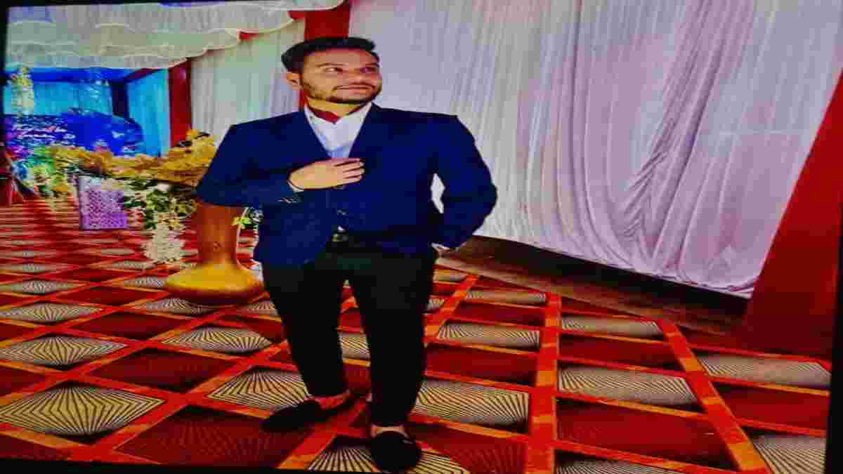 दर्दनाक हादसाः दुर्गा पंडाल लगाते समय करंट से युवक की मौत, लोहे की छड़ बिजली की तार से टकराया