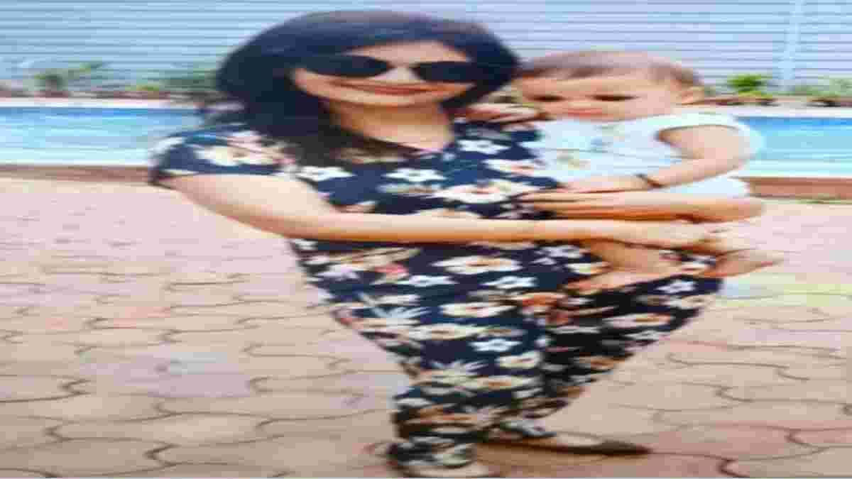 दिल दहलाने वाली घटनाः छत से गिरी मां और एक साल की मासूम बेटी, दोनों की मौके पर ही मौत