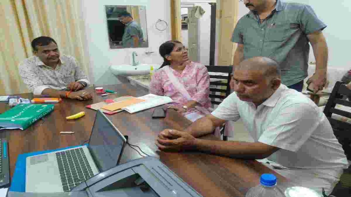 लोकायुक्त की कार्रवाईः पाटन का डिप्टी रेंजर 5 हजार  रिश्वत लेते रंगे हाथों गिरफ्तार, इस काम के लिए मांगी थी घूस