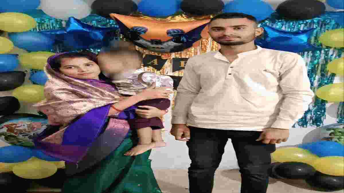 दिल दहलाने वाली घटनाः डेढ़ साल के मासूम को सड़क पर छोड़ पति- पत्नी ने कर ली आत्महत्या, 4 साल पहले हुआ था प्रेम विवाह
