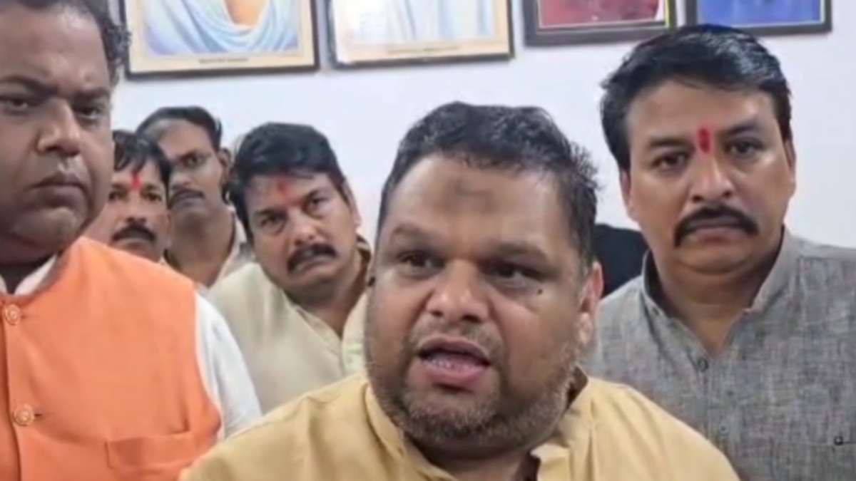 MP का एक और ‘मछली’ बना अतीक! तालाबों पर कब्जा कर फर्जी समिति बनाकर मत्स्य पालन का कारोबार, प्रियंक कानूनगो ने अधिकारियों को दी चेतावनी