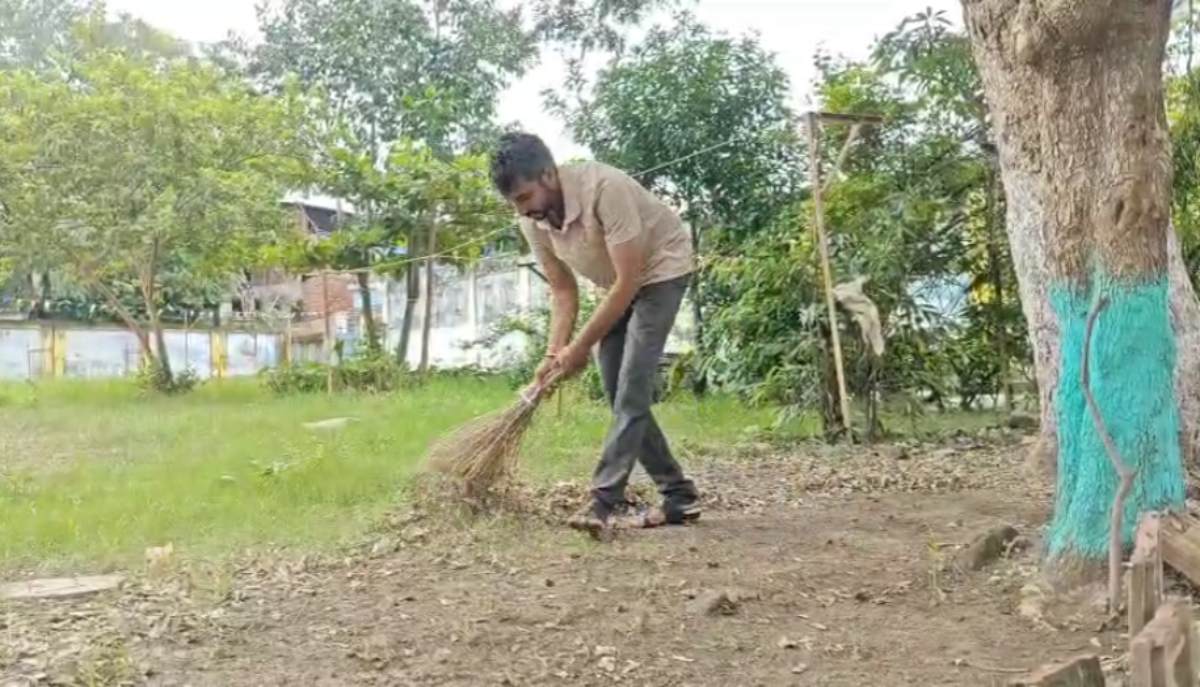 5 हजार की सैलरी, इनकम टैक्स ने भेजा 1 करोड़ 20 लाख का नोटिस, हैरान कर देगी सफाई कर्मचारी की कहानी
