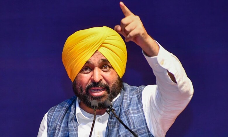 पाकिस्तान से क्रिकेट मैच हो सकता है लेकिन श्रद्धालु करतारपुर साहिब मत्था टेकने नहीं जा सकते ? सीएम मान का केंद्र पर निशाना