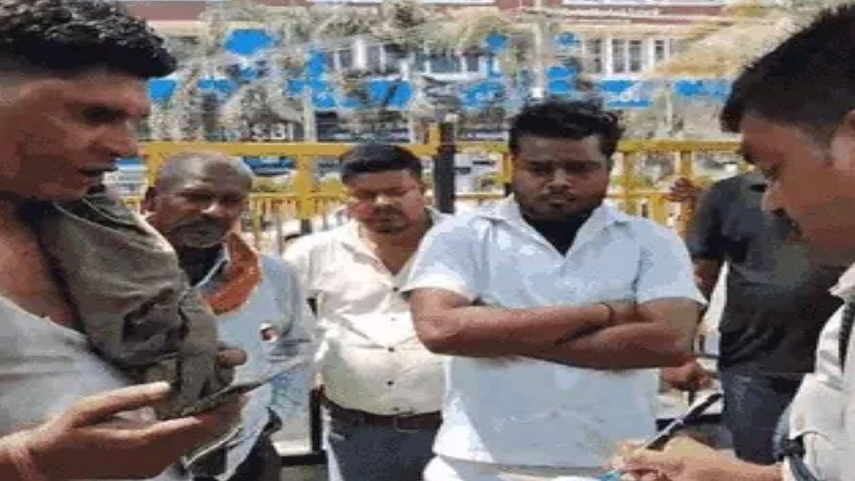 पटना में बीजेपी MLC के सुरक्षाकर्मी और बिजली विभाग के कर्मियों के बीच विवाद, पुलिस ने संभाली स्थिति, जानें क्या है मामला