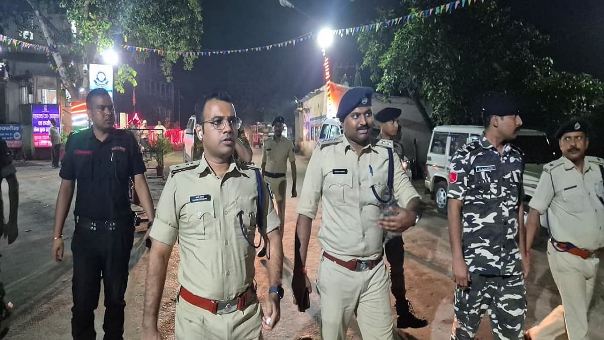 मोतिहारी और सीतामढ़ी में सीमा सुरक्षा को लेकर पुलिस प्रशासन अलर्ट