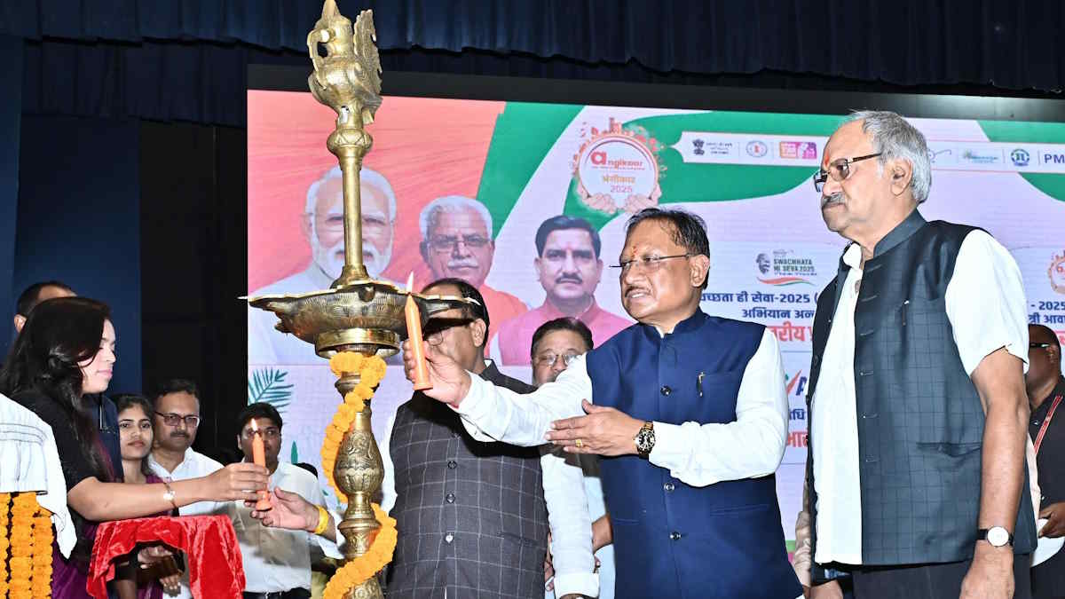मुख्यमंत्री साय स्वच्छता, आवास और लोक कल्याण उत्सव में हुए शामिल, पीएम आवास योजना के 11 हजार हितग्राहियों को कराया गृहप्रवेश…