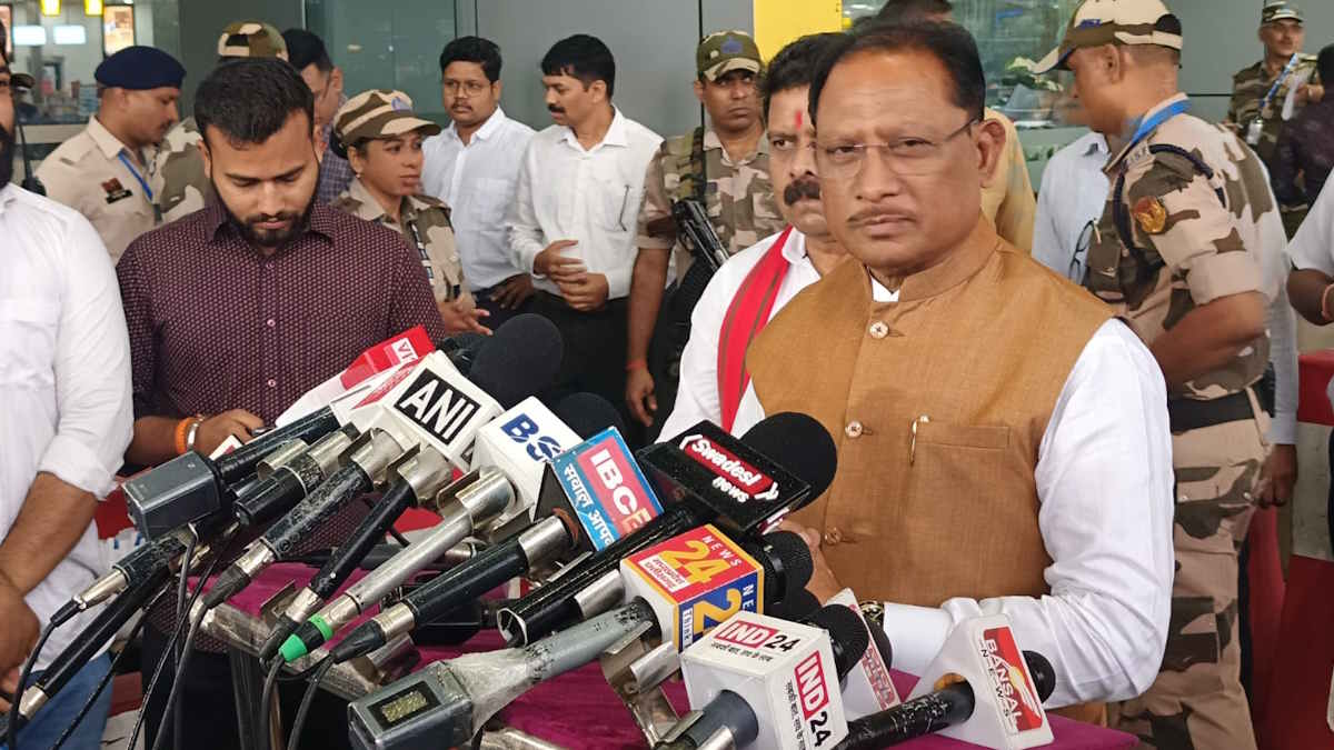 गृह मंत्री अमित शाह के दौरे से पहले सीएम साय ने नक्सली सरेंडर पर बड़ा बयान, कहा- पुनर्वास नीति और सरकार की योजनाओं का मिल रहा है लाभ…