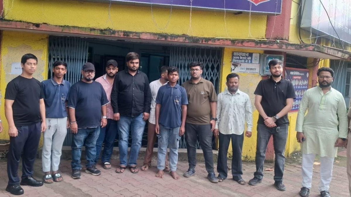 Raipur News : देर रात होटल-कैफे चलाने वाले 11 गिरफ्तार, 50 से ज्यादा संचालकों को नोटिस जारी