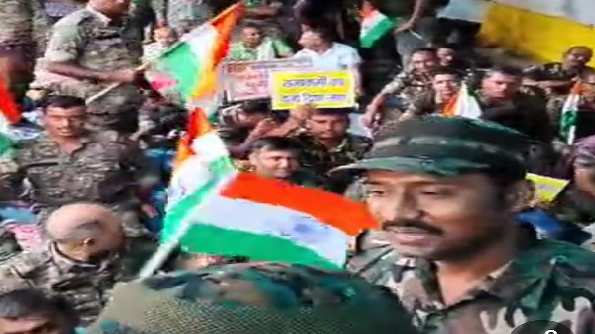 डायल 112 प्रोजेक्ट में कार्यरत पूर्व सैनिक 17 दिनों से हड़ताल पर, कहा – अब तक सिर्फ आश्वासन, सम्मान नहीं