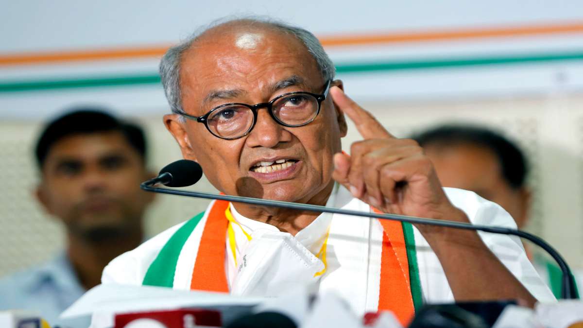MY अस्पताल में ‘चूहाकांड’ पर दिग्विजय का हमला, महापौर के बेटे को बताया प्रभावशाली, PM के बयानों में बताया गरिमा का अभाव