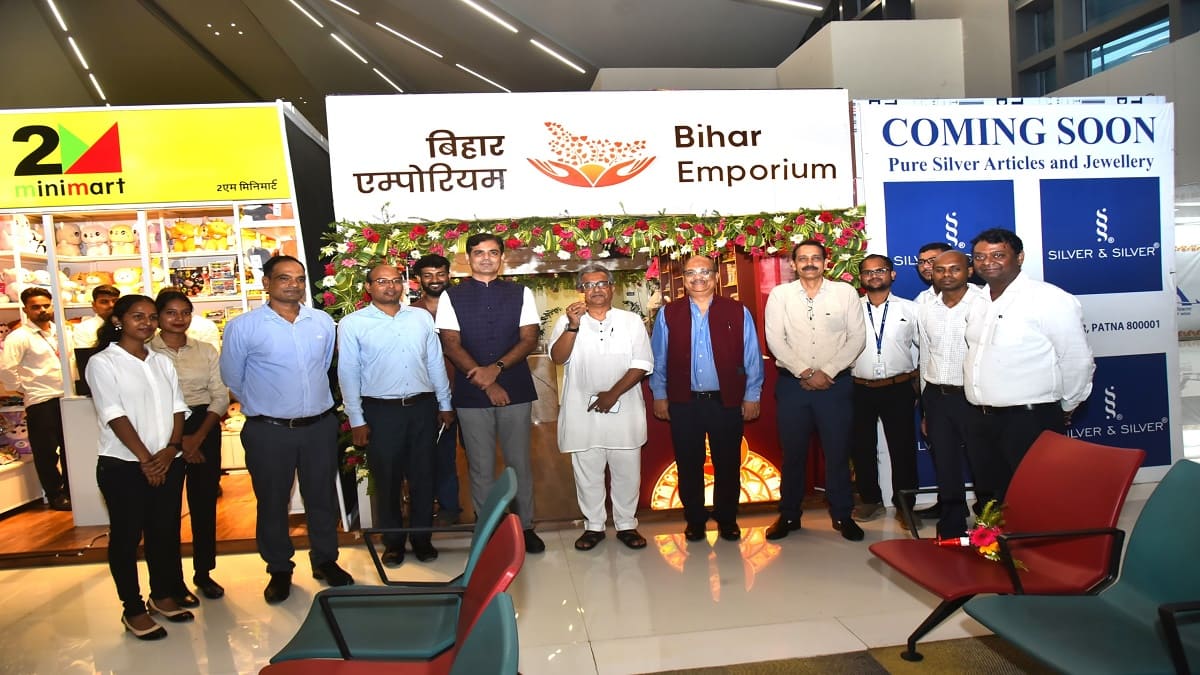 पटना एयरपोर्ट पर बिहार एम्पोरियम का शुभारंभ, शिल्पकारों को मिलेगा नया बाजार
