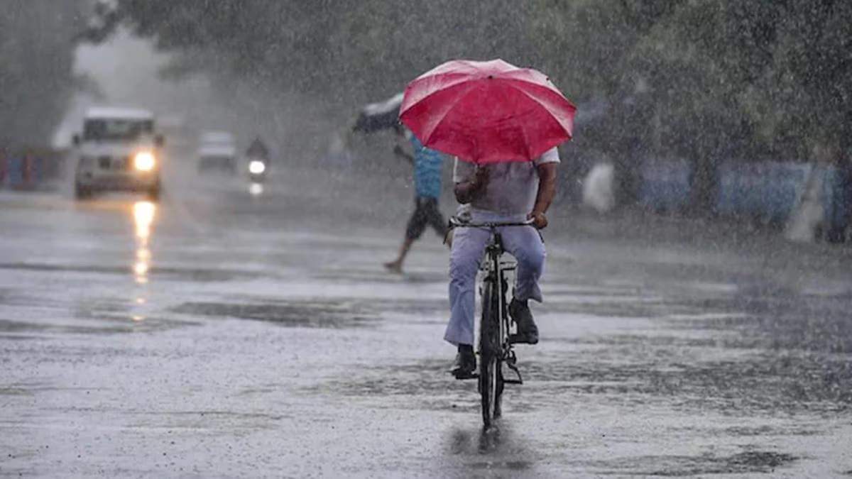 CG Weather Alert: छत्तीसगढ़ के कई जिलों में अगले 3 घंटों में जमकर बरसेंगे बादल, मौसम विभाग ने जारी किया यलो और ऑरेंज अलर्ट…