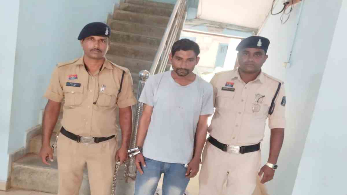 महिला के गले से सोने का लॉकेट छीनकर भागा, पुलिस के हत्थे चढ़ा आरोपी