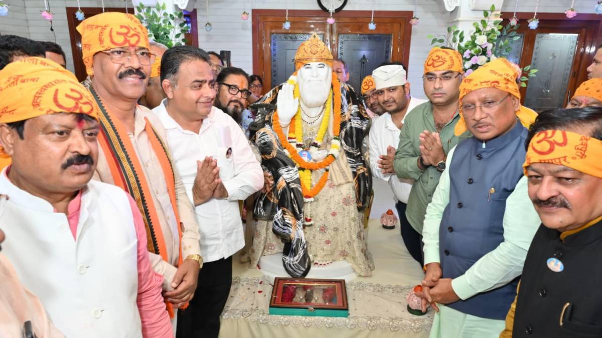 मुख्यमंत्री साय संत बाबा हरदास राम साहिब की बरसी महोत्सव में हुए शामिल, प्रदेशवासियों की सुख-समृद्धि एवं खुशहाली के लिए की कामना