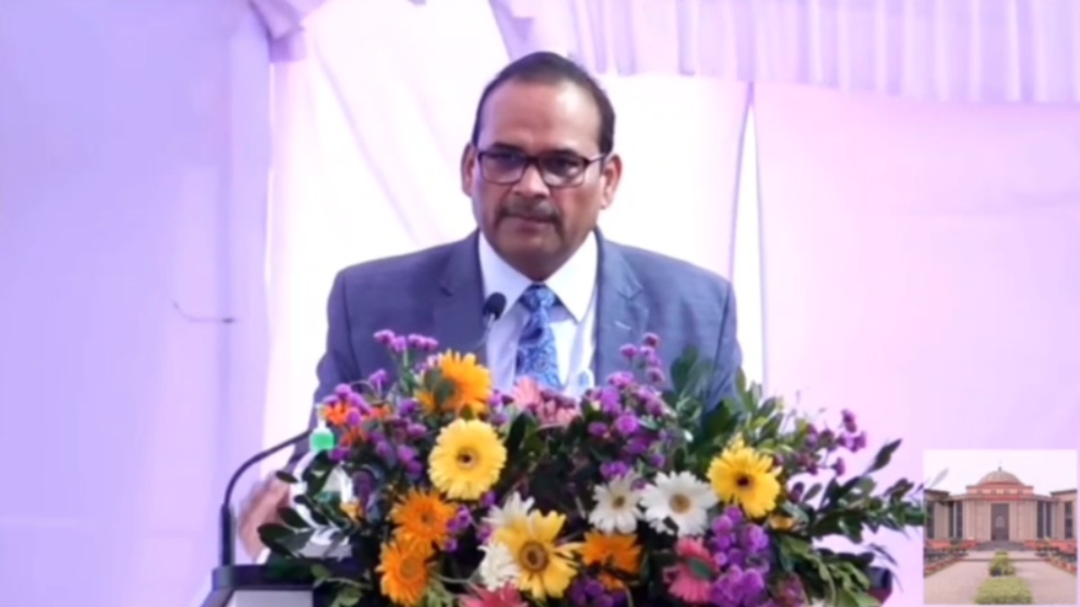 हाईकोर्ट के कार्यक्रम में सुप्रीम कोर्ट के जज न्यायमूर्ति जे. के. माहेश्वरी ने कहा- मैं अपनी मातृभाषा हिंदी में बात कहूंगा