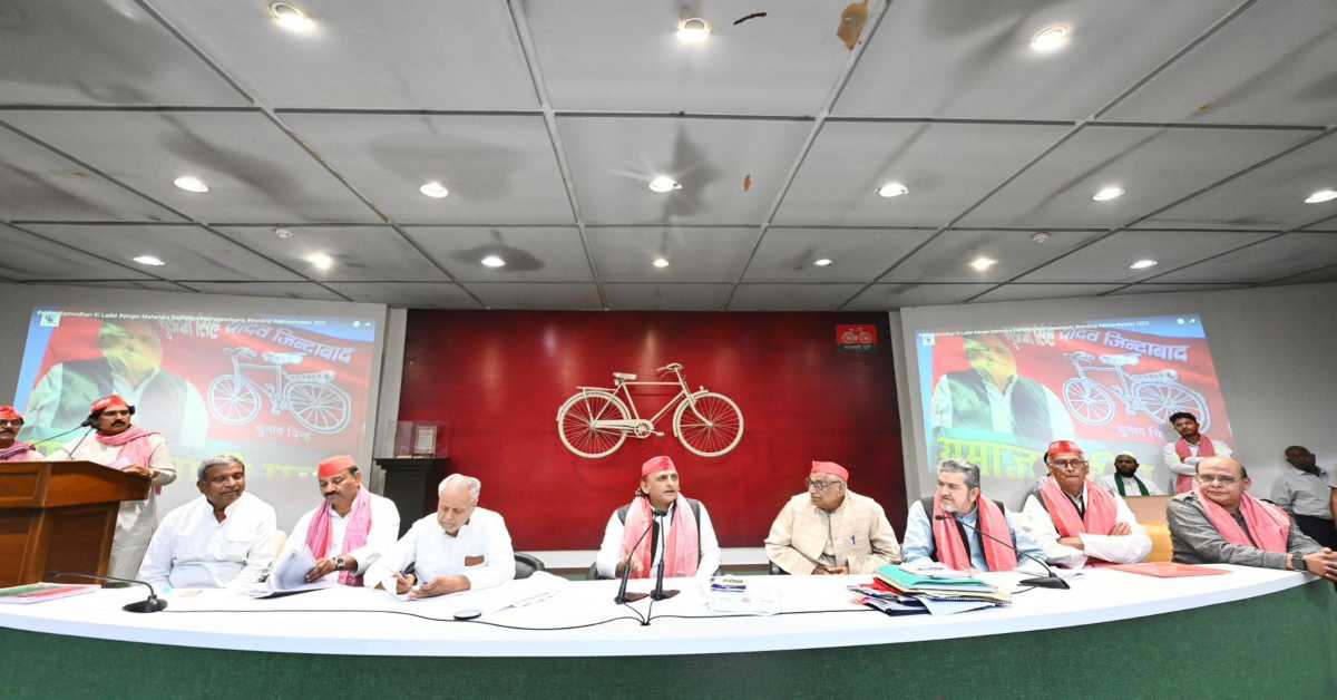 ‘2027 में भाजपा को कोई नहीं बचा पाएगा’… अखिलेश यादव बड़ा दावा, इस्तेमाली पार्टी बताते हुए प्रधानमंत्री के क्षेत्र में विकास को लेकर पूछा तीखा सवाल