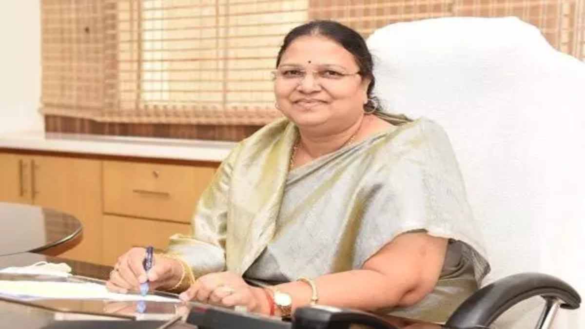 महिला आरक्षक से दुष्कर्म मामला : पूर्व मंत्री अनिला भेड़िया ने पुलिस पर आरोपी डिप्टी कलेक्टर को संरक्षण देने का लगाया आरोप, कहा – डीजी और आईजी से करेंगे शिकायत