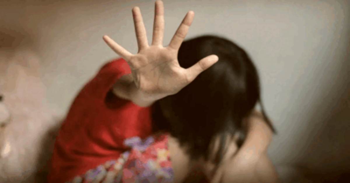 उम्र का लिहाज भी नहीं रहा! 11 साल की बच्ची को देखकर बुजुर्ग आटा चक्की मालिक की बिगड़ी नीयत, अंदर ले जाकर…