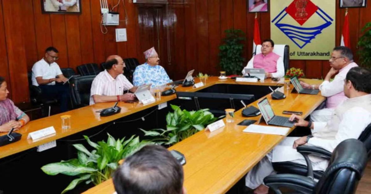 धामी कैबिनेट की बैठक : मंत्रिमंडल ने 6 प्रस्तावों को दिखाई हरी झंडी, कुक्कुट पालकों के लिए खुशखबरी, सरकार ने की ये व्यवस्था