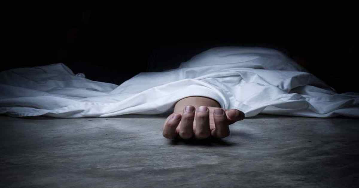 हत्या या आत्महत्या? पेड़ से लटका मिला युवक का शव, छानबीन में जुटी पुलिस