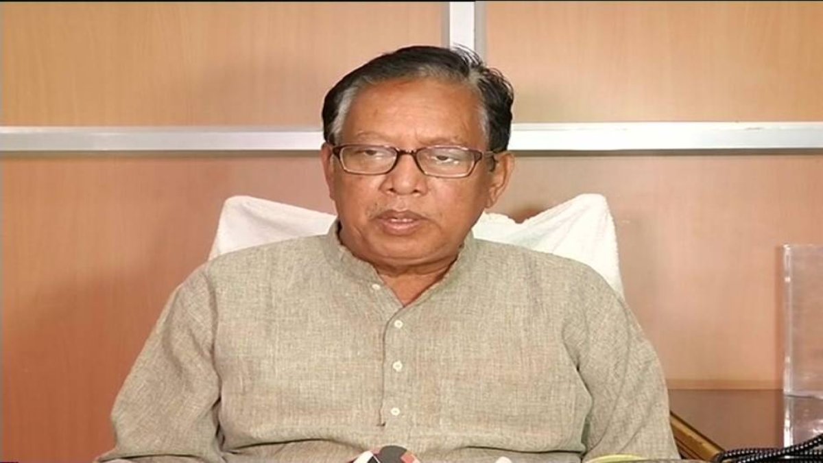 पार्टी ने पूर्व मंत्री को किया निलंबित …