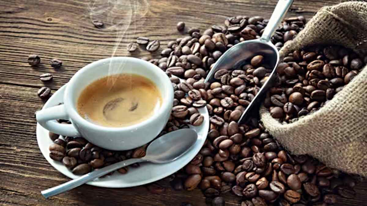 सख्त हो गई कॉफी? जानें घर पर ही इसे फिर से नरम करने के आसान और असरदार उपाय
