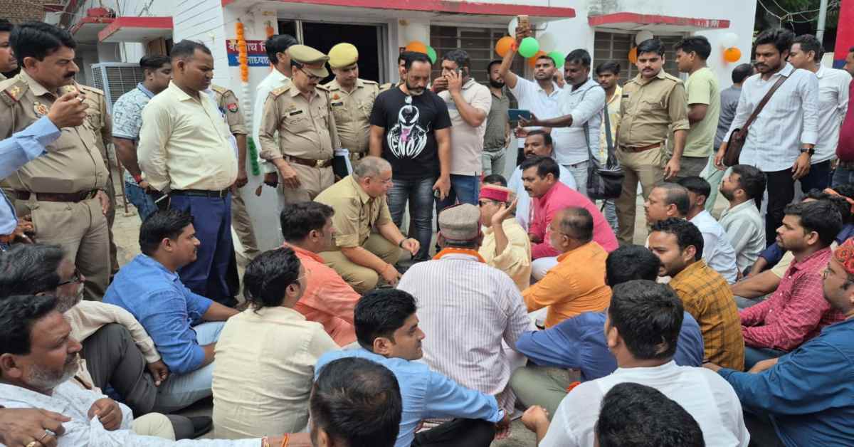 सरकार भी उनकी, सिस्टम भी उनका… फिर कार्यकर्ताओं के साथ धरने में क्यों बैठने पर मजबूर हुए मंत्री सोहन लाल श्रीमाली, जानिए पूरा मामला