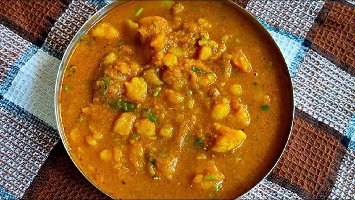 शारदीय नवरात्रि 2025: नवरात्र के लिए बनाए बिना लहसुन-प्याज की भंडारे वाली आलू सब्जी