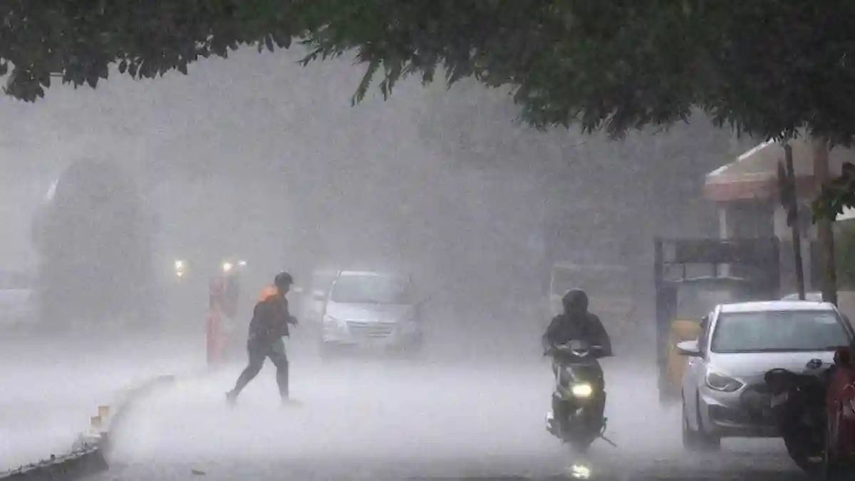 त्योहार से पहले मौसम का मिजाज बिगड़ा, ओडिशा में भारी बारिश का अलर्ट जारी