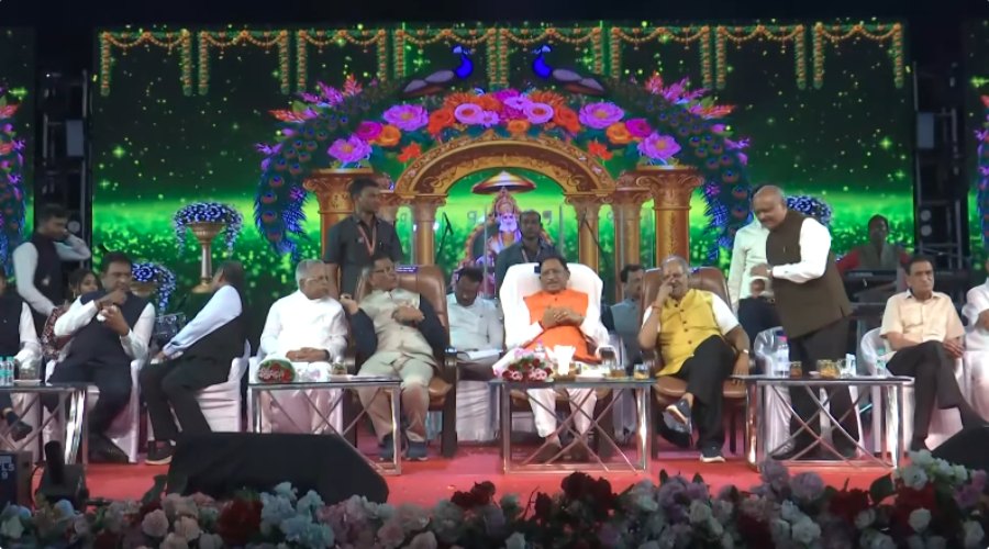 अग्रसेन जयंती महोत्सव 2025 में शामिल हुए मुख्यमंत्री साय, कहा- मानवता की सेवा और दानशीलता में अग्रवाल समाज हमेशा अग्रणी