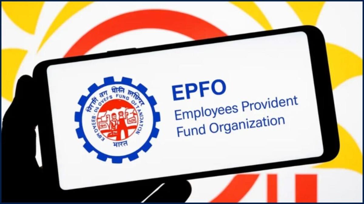 PF का पैसा ATM से निकालने का सपना, मगर 2026 से पहले क्यों नहीं खुलेगा तिजोरी का दरवाजा?