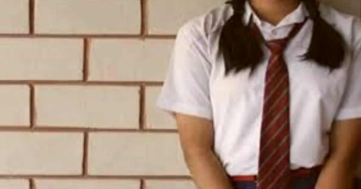 स्कूल में ‘हवस की क्लास’! 7वीं की छात्रा को देखकर प्रिसिंपल की डोली नीयत, हाथ पकड़कर जो किया जानकर रह जाएंगे हैरान