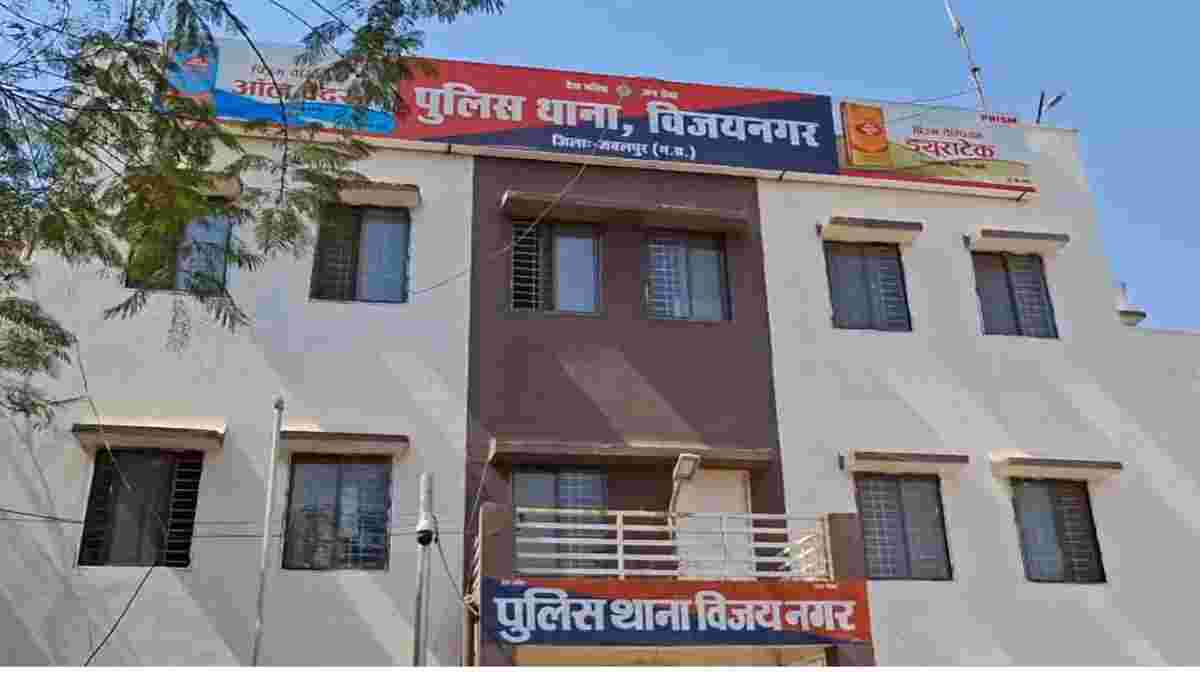 बंटी-बबली की तर्ज पर व्यापारियों से ठगी: 4 करोड़ से ज्यादा के ठगी के आरोपी दंपति गिरफ्तार, 7 महीने से थे फरार